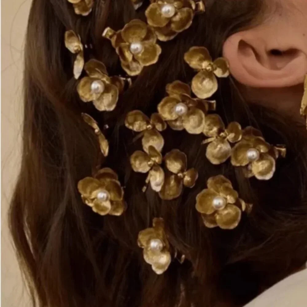 New! Anthropologie Gold Pearl Hair Clips (4 Piece)